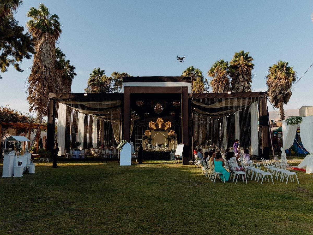 Toldos y estructuras metálicas para eventos